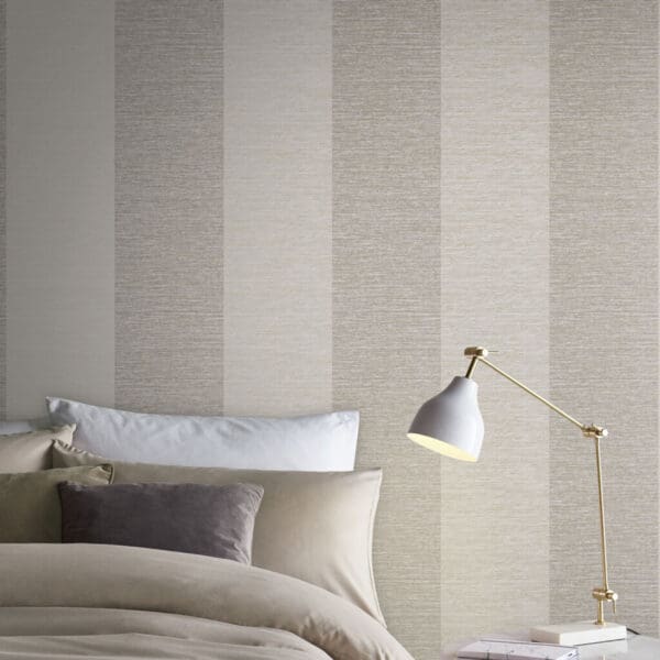 Atelier Stripe,  tapet med striper i naturtoner