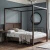 Boho Retreat, lekker, brun himmelseng i mangotre