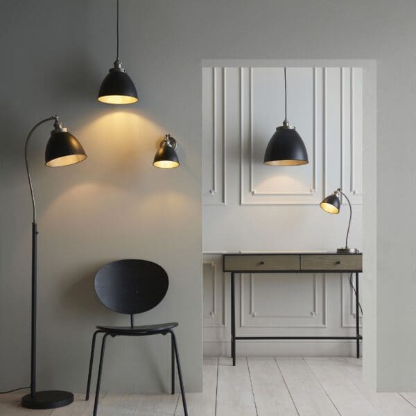 Franklin, justerbar gulvlampe i antikk messing look og sort - Bilde 4