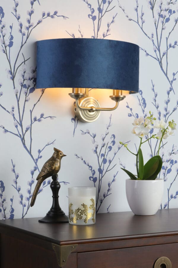 Sorrento, vegglampe i antikk messing og blå fløyelsskjerm fra Laura Ashley - Bilde 7