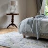 Laura Ashley Parterre, elegant blomstrete gulvteppe - Bilde 2