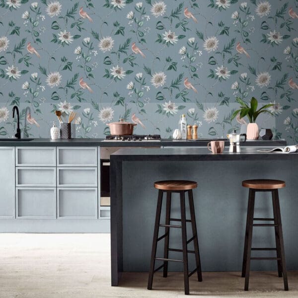 Nuit, tapet med blomster og fugler i himmelblå