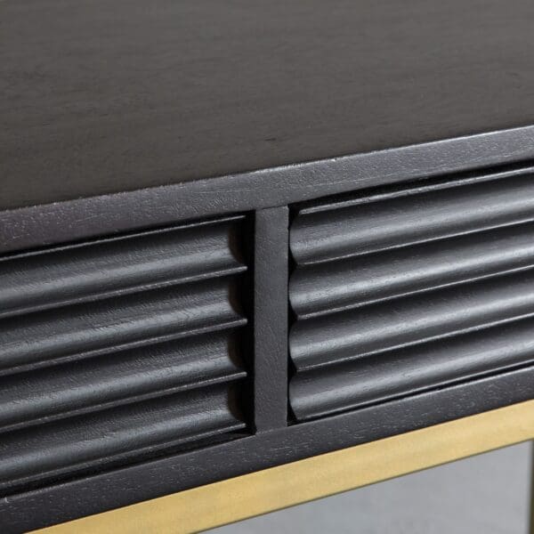 Ripple, elegant konsollbord i sort med messingben - Bilde 2