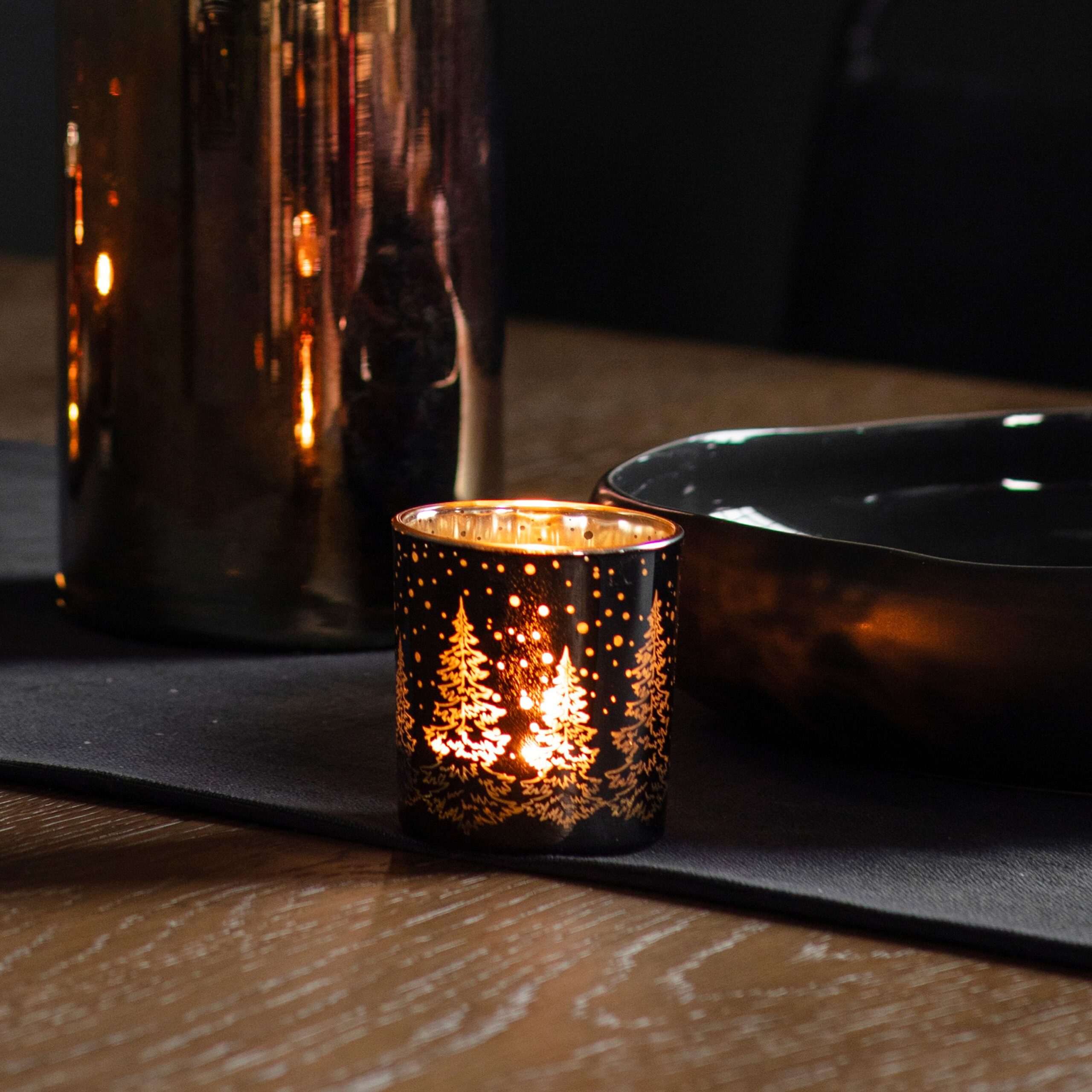 Lysholder med juletre cut out i gull og sort ( 3str) - Bilde 5