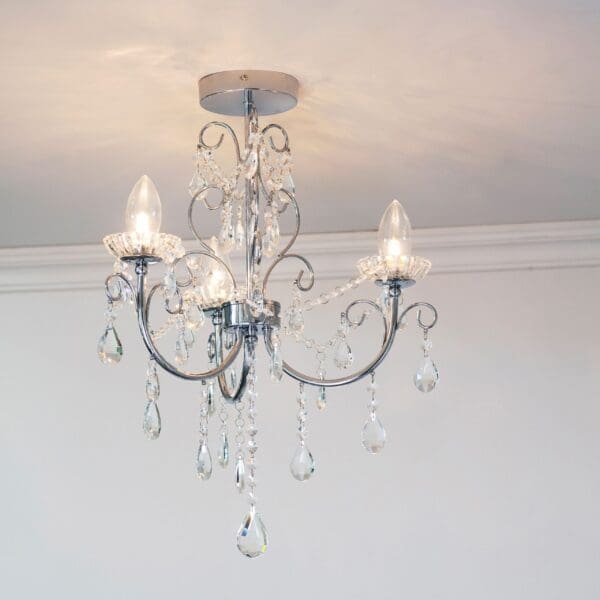 Tabitha, liten lysekrone til badet med slepet glass (IP44)