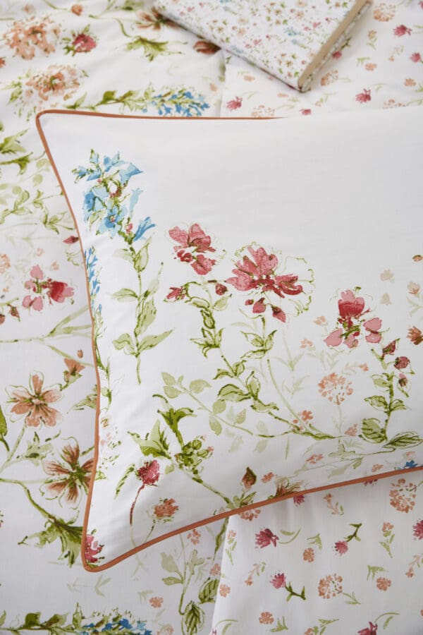 Sengesett med villblomster i høstlige toner - Bilde 3