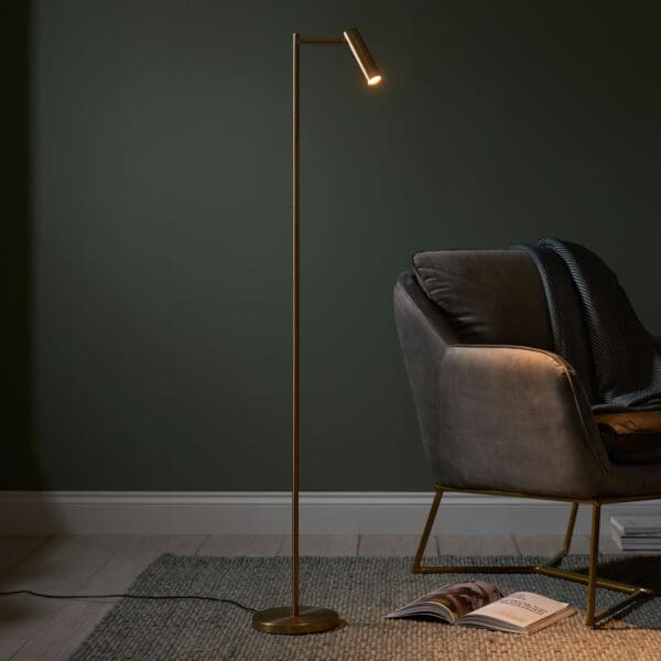 Reader, minimalistisk leselampe i messing - Bilde 2