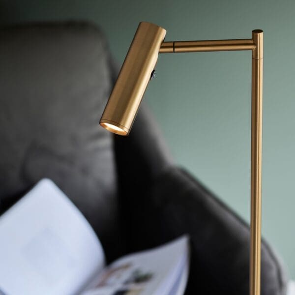 Reader, minimalistisk leselampe i messing - Bilde 3