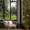 Lille stripete utendørsteppe i grått fra laura ashley