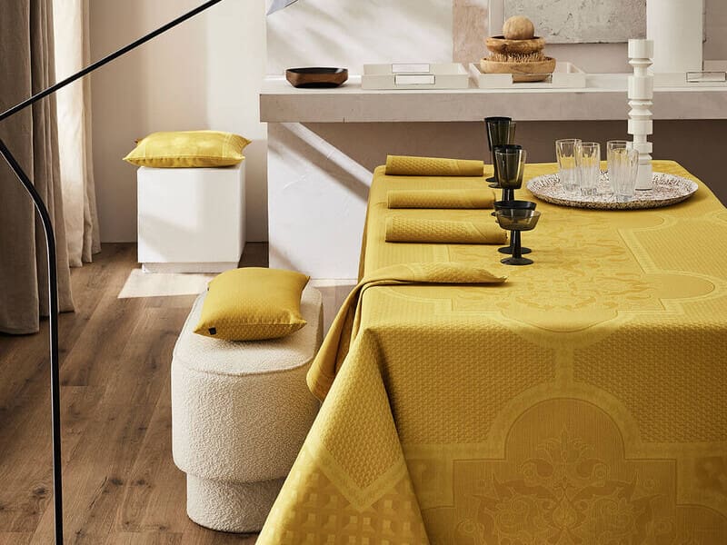 Damskduk i gul bomull fra le Jacquard francais