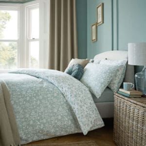 Shepherds Purse, stilrent sengesett i blått fra Laura Ashley
