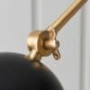 Lehal, Moderne vegglampe i messing med sort metallskjerm - Bilde 5