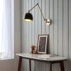 Lehal moderne vegglampe i messing med sort skjerm