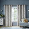Longston Sprig, ferdigsydde gardiner i blått og oker fra Laura Ashley
