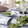 L`orangerie damaskvevd duk i rosa lin, med mønster av påfugler fra Le Jacquard Francais