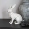 Hareskulptur i steingods