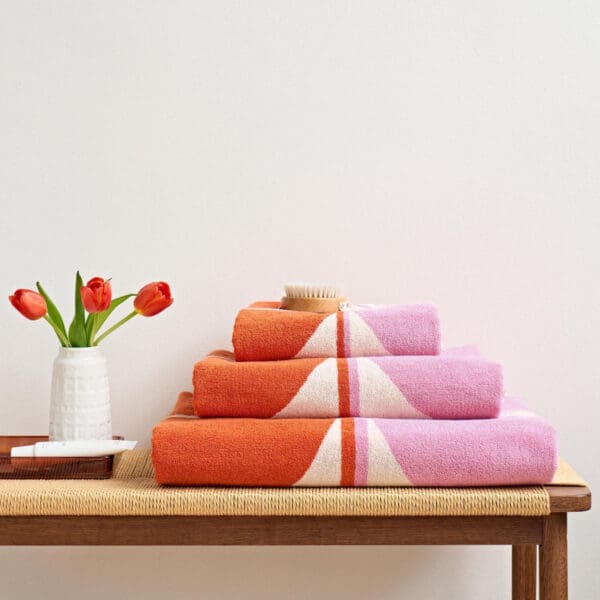 Stem Bloom, retro håndklær i rosa og orange fra Orla Kiely - Bilde 2