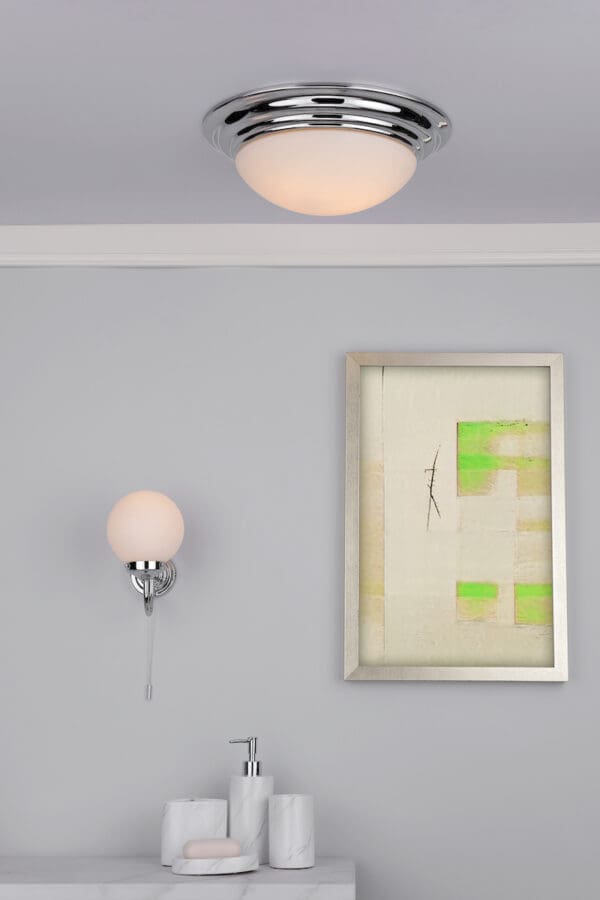 Barclay, stor takplafond til bad i krom med hvit glasskuppel (IP44) - Bilde 5