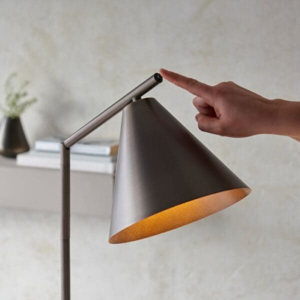 Cape, stilren, moderne gulvlampe i antikk bronse - Bilde 4