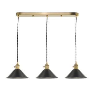 Hadano, landlig taklampe i messing med grå metallskjermer