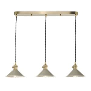 Hadano taklampe i messing med beige metallskjermer