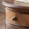 Highgrove, klassisk rund kommode/sidebord i brunt tre - Bilde 3