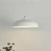 Kaelan retro taklampe i matt hvitt metall