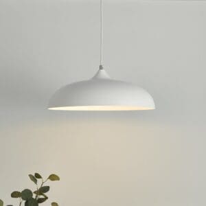 Kaelan retro taklampe i matt hvitt metall