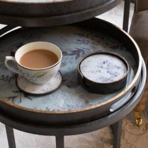 Linlithgow, glassbrikker med lilla blomster fra Laura Ashley
