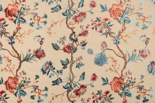 Rochecotte, brodert blomstrete stoff av Cordelia De Castellane - Bilde 6