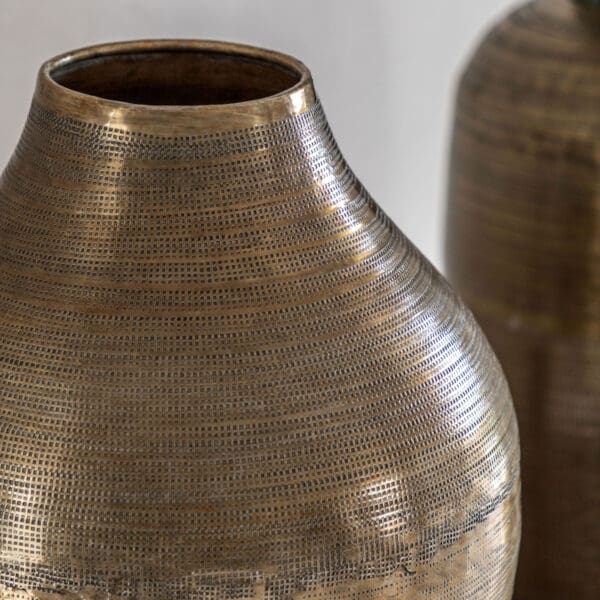 Zahara, rustikk banket vase i messingfarget aluminium H36cm - Bilde 2