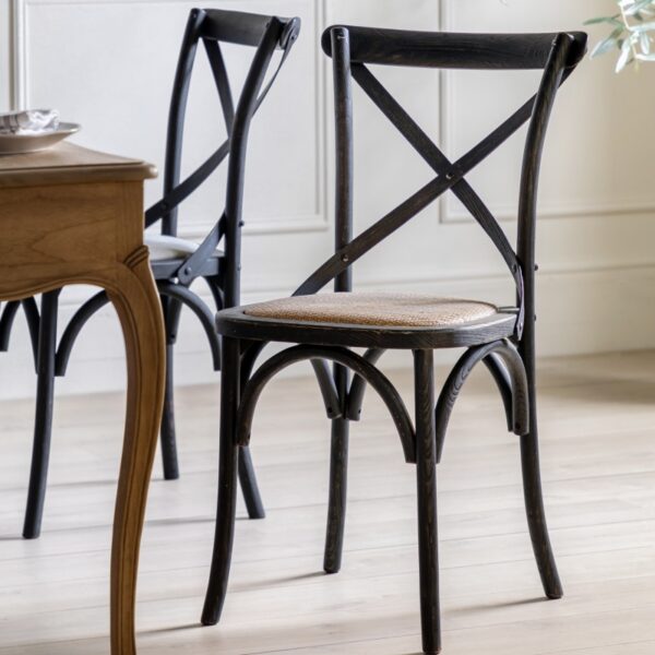 cafe bistrostoler i sort og rotting