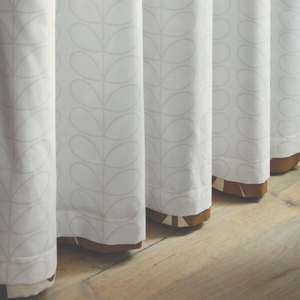 Wildflower, Retro ferdigsydde gardiner fra Orla Kiely i brunt og krem - Bilde 3