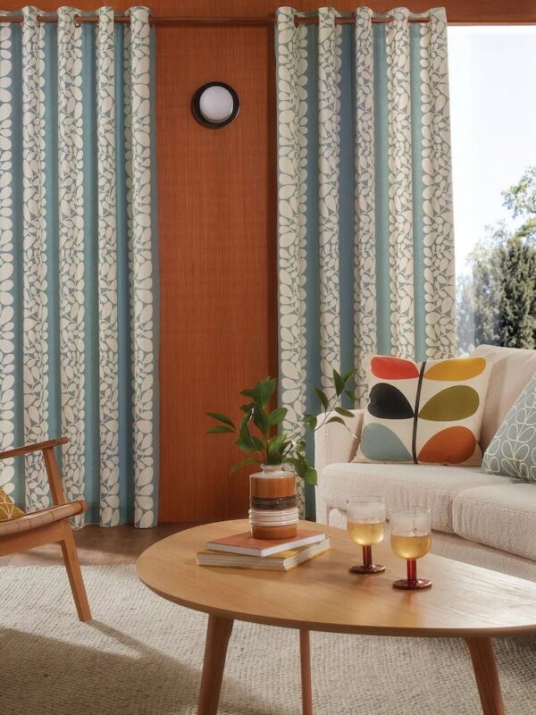 Sycamore Stripe, retro gardiner i duck egg fra Orla Kiely