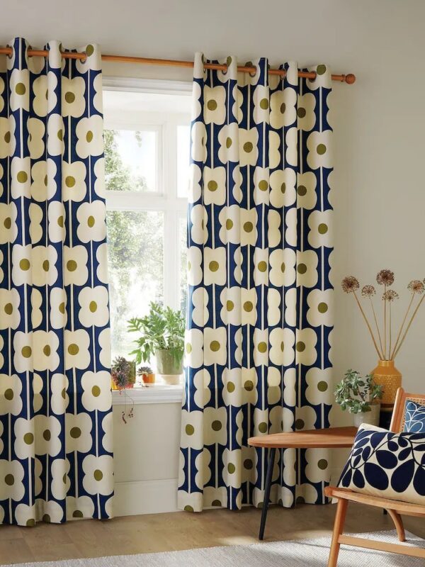 Abacus Flower retro gardiner i marine og oliven fra Orla Kiely