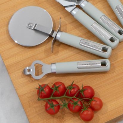 Pizzahjul med salviegrønt keramikkhåndtak