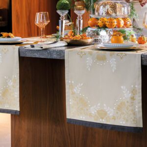 Feerie løper med julemotiv i beige og gull