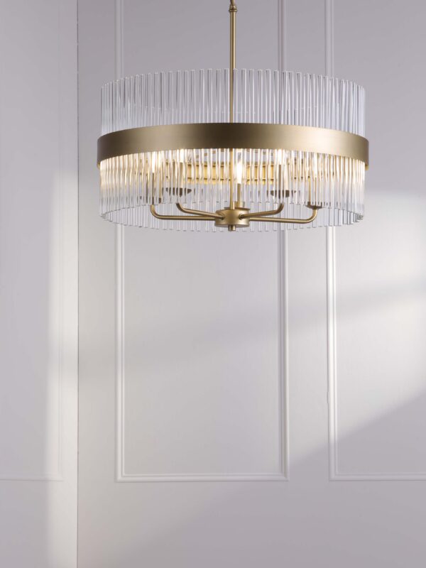 Alexa stor taklampe i messing med glasstaver