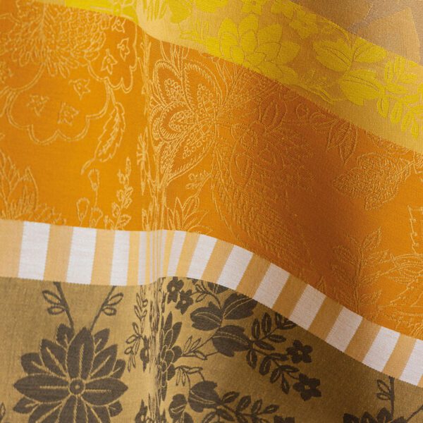 Gipsy, bohemsk damaskduk i gul bomull fra Le Jacquard Francais - Bilde 5