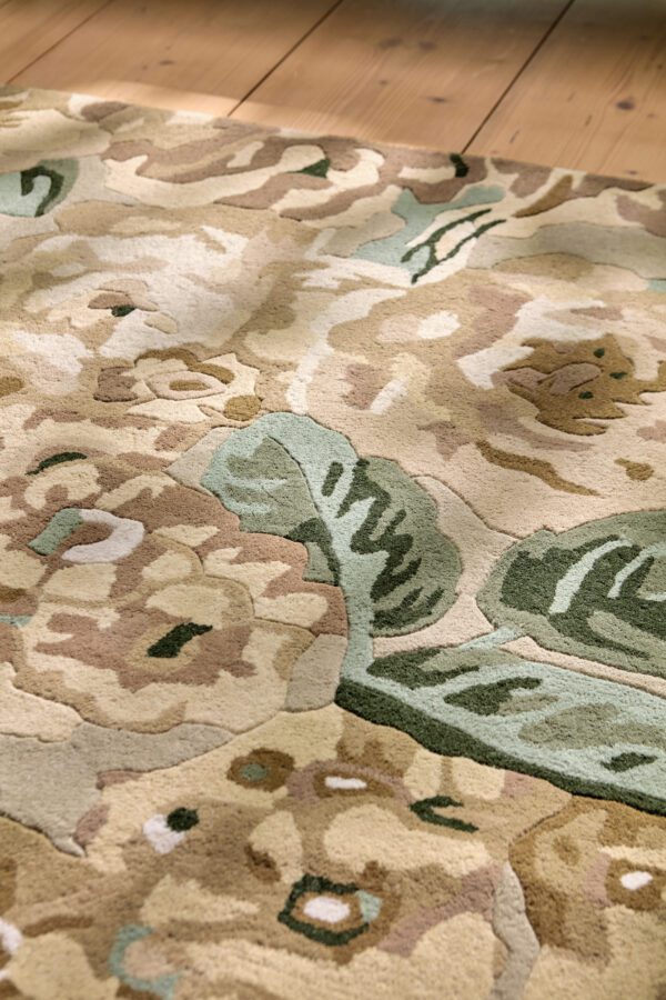 Sanderson Rose & Peony, gulvteppe i duse toner - Bilde 2