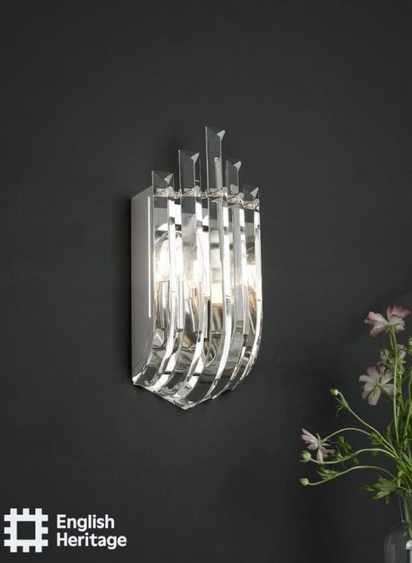 English Heritage Eltham, Art Deco vegglampe i  krystall