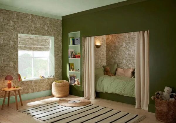 Fungi Folklore Willow, tapet med sopp i salviegrønt