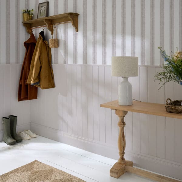 Sonnet Stripe, vinyltapet med striper i beige